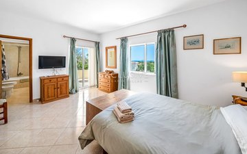 Property slide 25