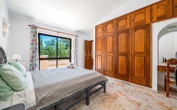 Property slide 14