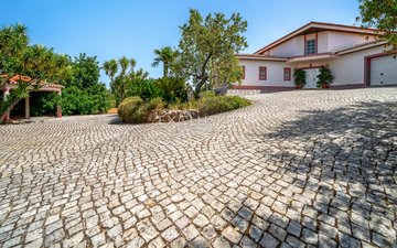 Property slide 44