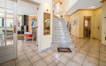 Property slide 17