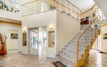 Property slide 25