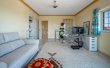 Property slide 33