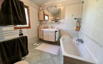 Property slide 10