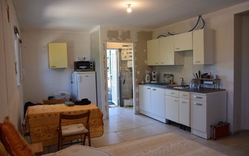 Property slide 20