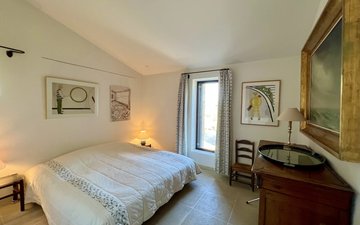 Property slide 17
