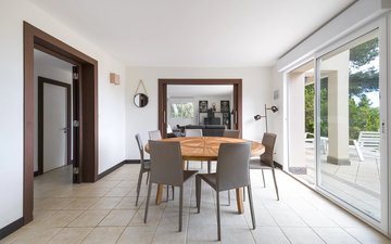 Property slide 14