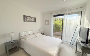 Property slide 8