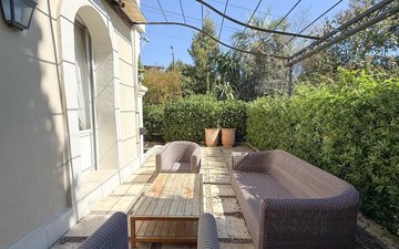 Property slide 20