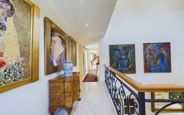 Property slide 16