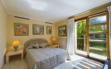 Property slide 19