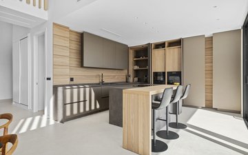Property slide 10