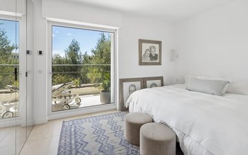 Property slide 15