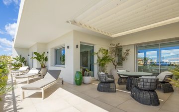 Property slide 18