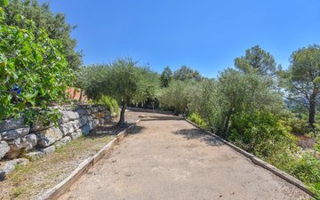 Property slide 10