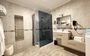 Property slide 20