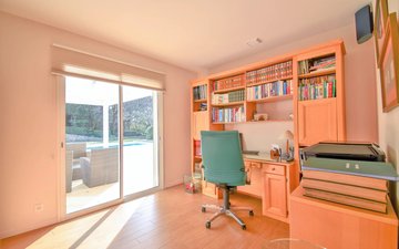 Property slide 18