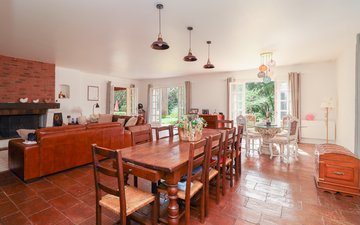 Property slide 10