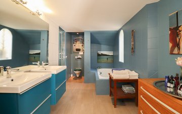 Property slide 16