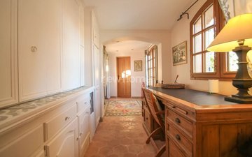 Property slide 19