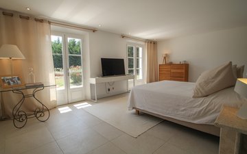 Property slide 16