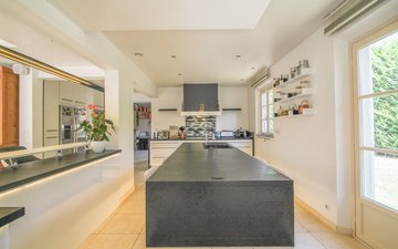 Property slide 14