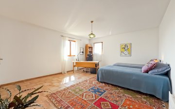 Property slide 19