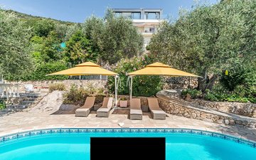 Property slide 17