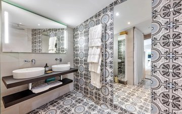 Property slide 18