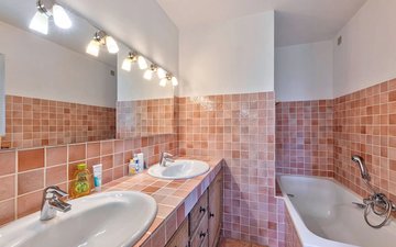 Property slide 10