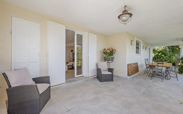 Property slide 16
