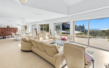 Property slide 10