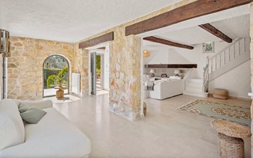 Property slide 10