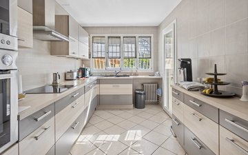 Property slide 17