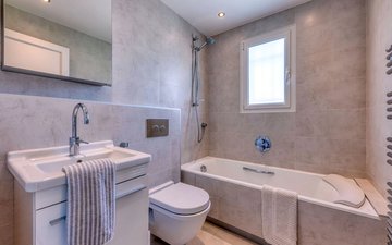 Property slide 20
