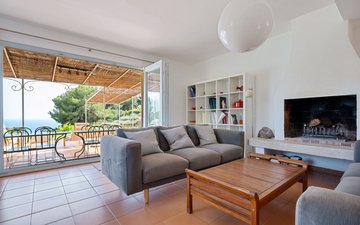 Property slide 8