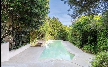 Property slide 9