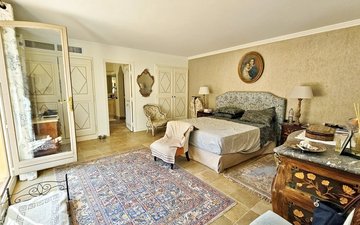 Property slide 15