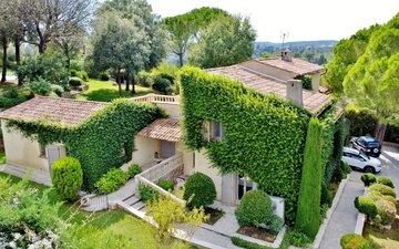 Property slide 18