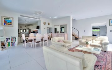 Property slide 7
