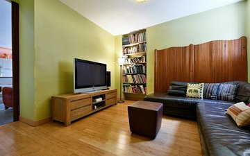 Property slide 18