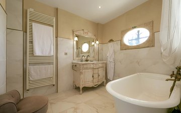 Property slide 10