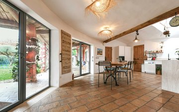 Property slide 19