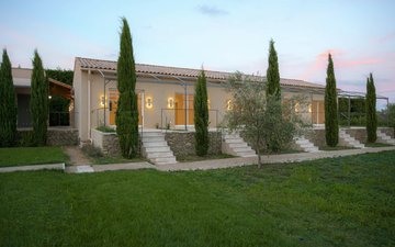 Property slide 19
