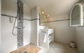 Property slide 18
