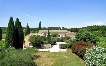Property slide 18
