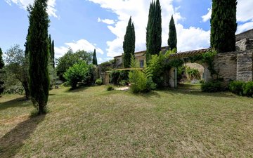 Property slide 10