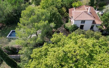 Property slide 17