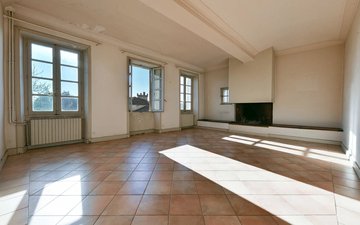Property slide 16