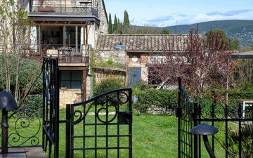 Property slide 17