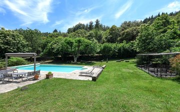 Property slide 10